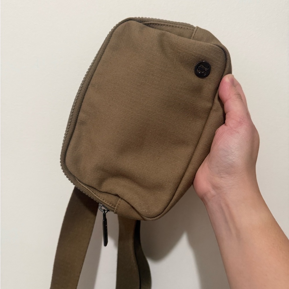 Lululemon belt bag